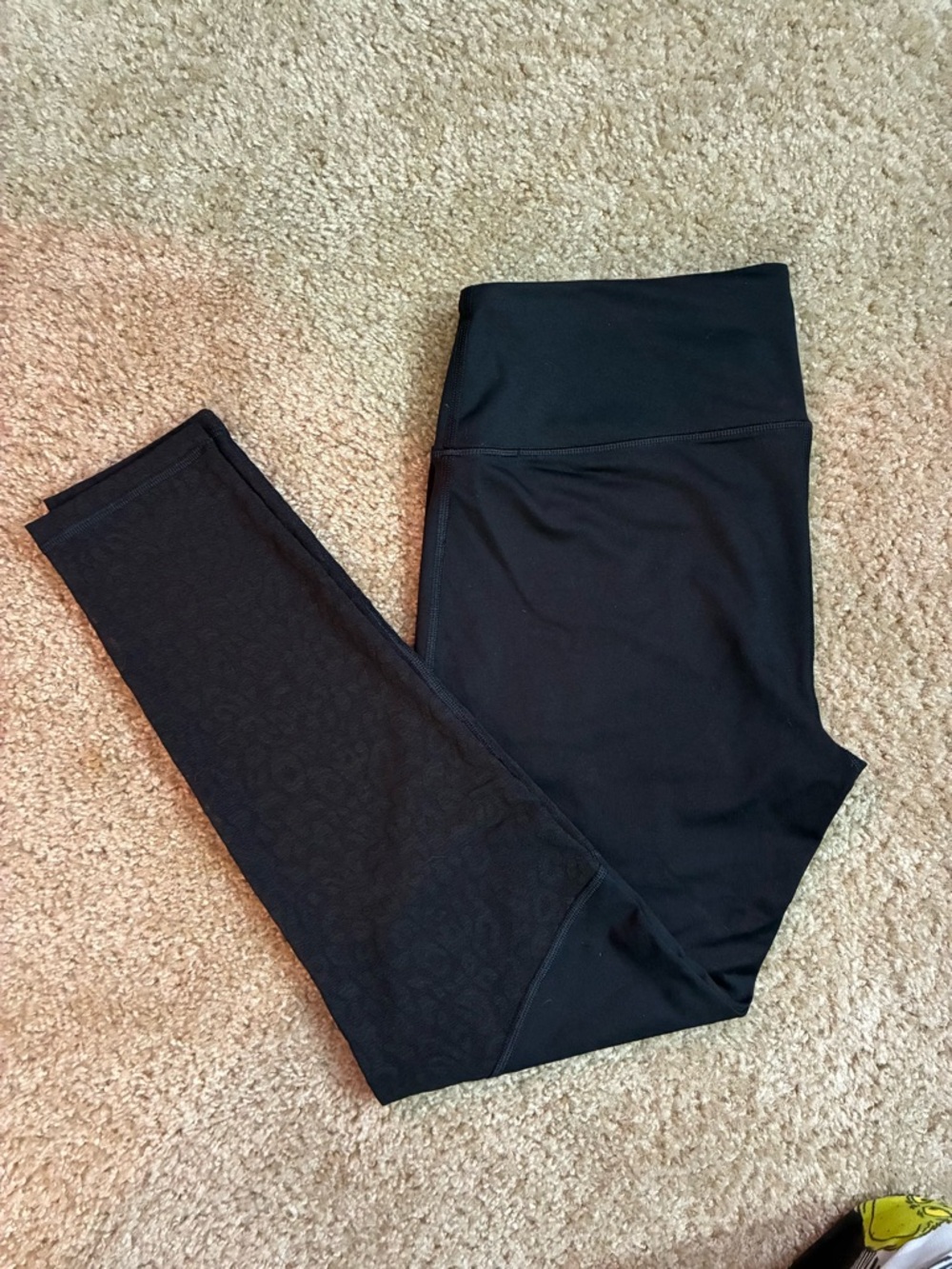 Victoria Sport Black Leopard Mesh Panel Leggings | High Rise | Size L/G